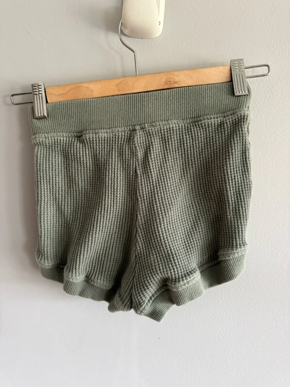 Zara Olive Ribbed Knit Button-Front Lounge Shorts